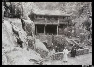 1890年代拍摄的鼓山灵源洞（来源：J.C. Oswald collection，布里斯托尔大学馆藏）